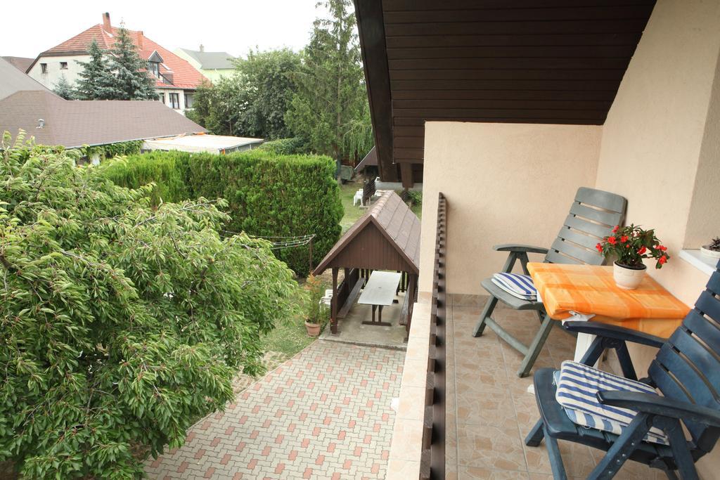 Viola House Hotel Heviz Room photo
